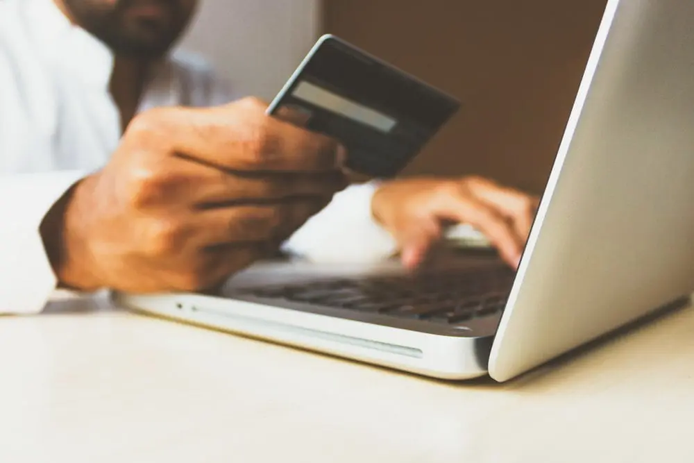 Såhär gör du för att ansöka om ett kreditkort online